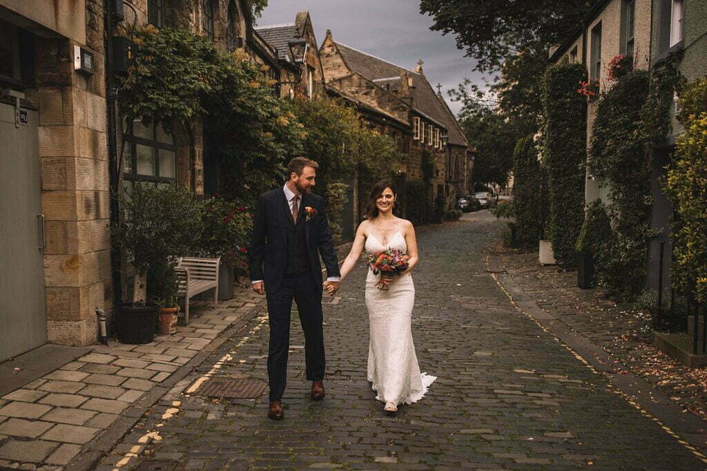 edinburgh elopement bride groom cobbled streets